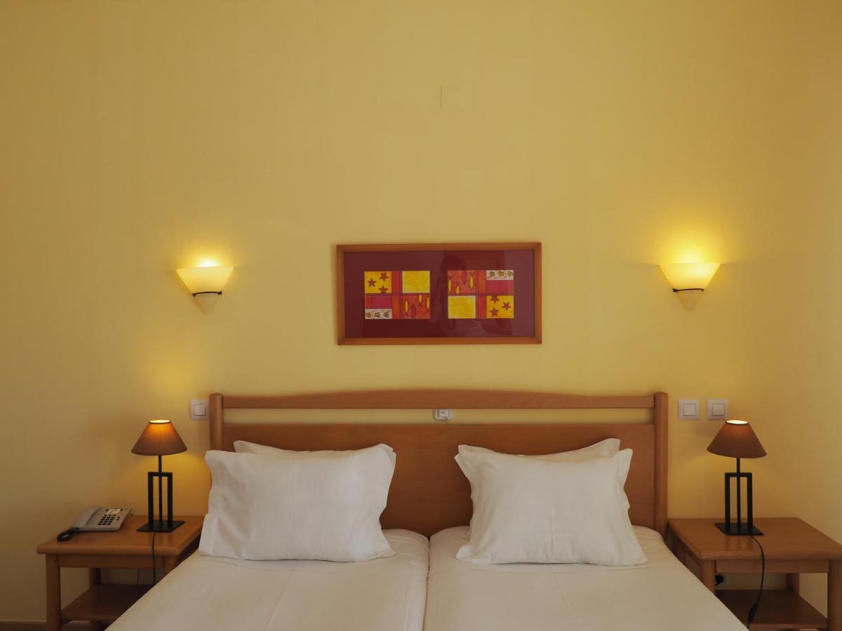 Club House Cvl Hotel Luz Buitenkant foto