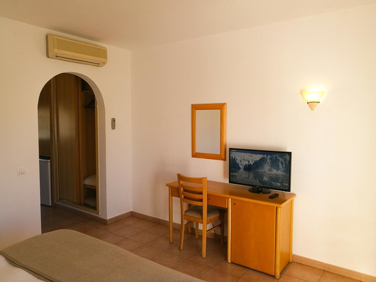 Club House Cvl Hotel Luz Buitenkant foto