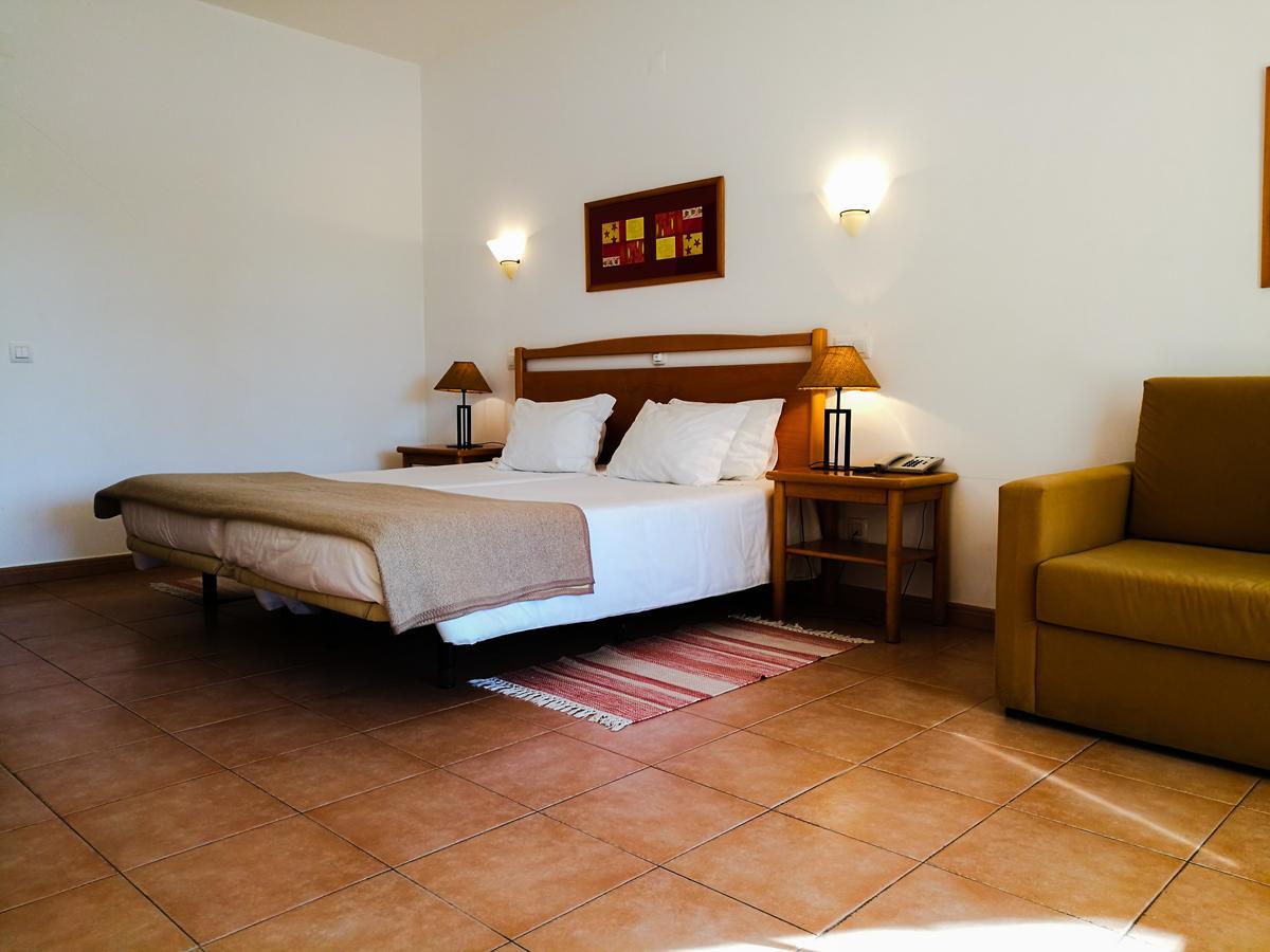 Club House Cvl Hotel Luz Buitenkant foto