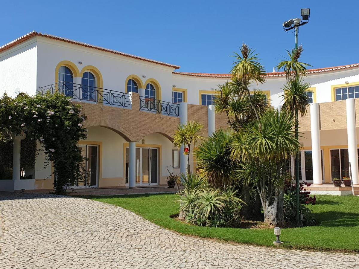 Club House Cvl Hotel Luz Buitenkant foto