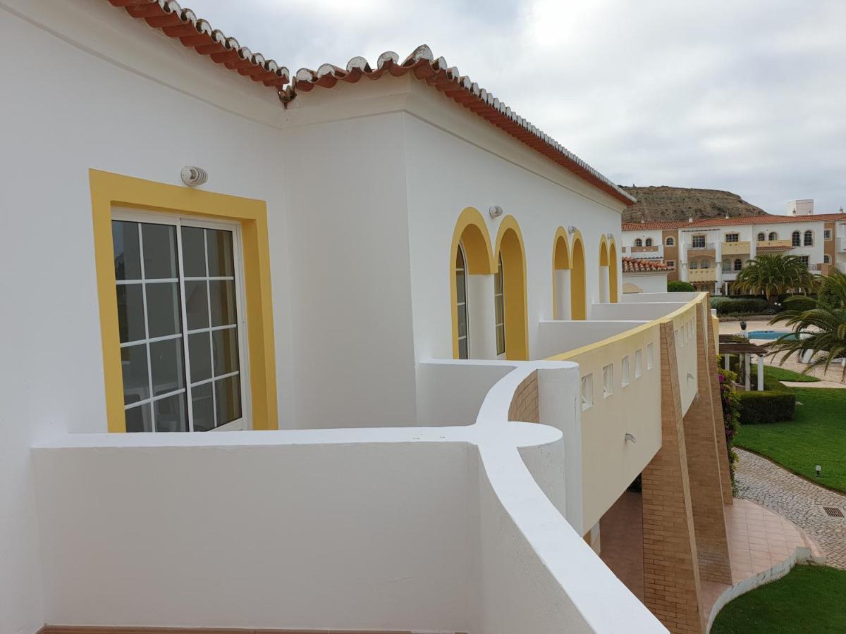 Club House Cvl Hotel Luz Buitenkant foto